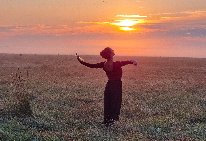 Danse dans la Baie du Mont-Saint-Michel, image : Le Dit de l'Eau